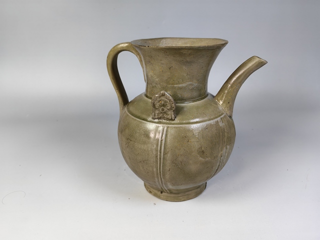 古玩陶瓷宋越窯青瓷雙系耳執壺真品鑒賞圖