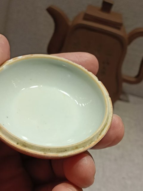 古玩陶瓷清光緒豇豆紅釉印盒真品鑒賞圖