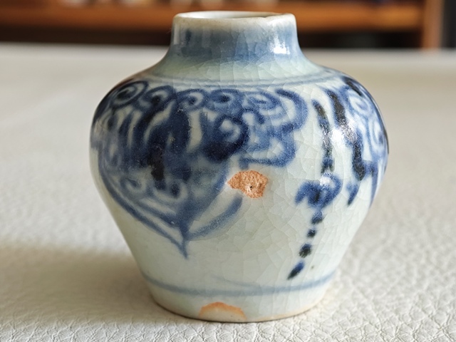 古玩陶瓷青花披肩瓔珞紋罐真品鑒賞圖