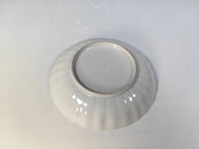 古玩陶瓷清中西洋人物紋琺瑯彩賞盤真品鑒賞圖