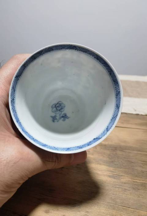 古玩陶瓷青花杯真品鑒賞圖