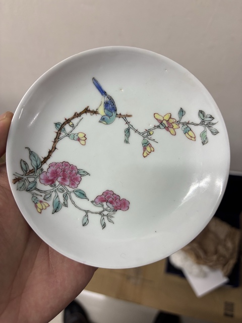 古玩陶瓷外胭脂內(nèi)粉彩花鳥盤真品鑒賞圖