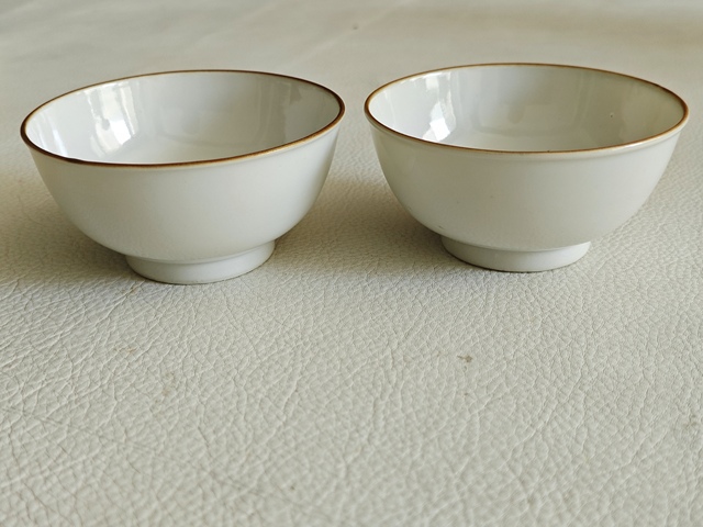 古玩陶瓷清代乾隆白釉對(duì)碗拍賣，當(dāng)前價(jià)格8600元