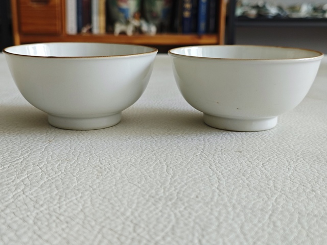 古玩陶瓷清代乾隆白釉對(duì)碗拍賣，當(dāng)前價(jià)格8600元