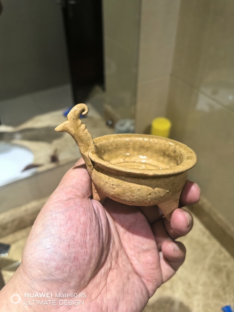 古玩陶瓷南北朝越窯青瓷鳳首三足爐拍賣,當前價格10800元