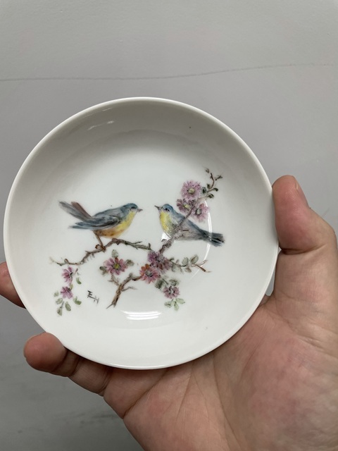 古玩陶瓷粉彩花鳥碟真品鑒賞圖