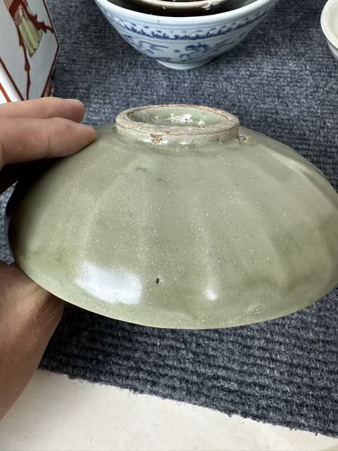 古玩陶瓷龍泉窯蓮瓣盤真品鑒賞圖