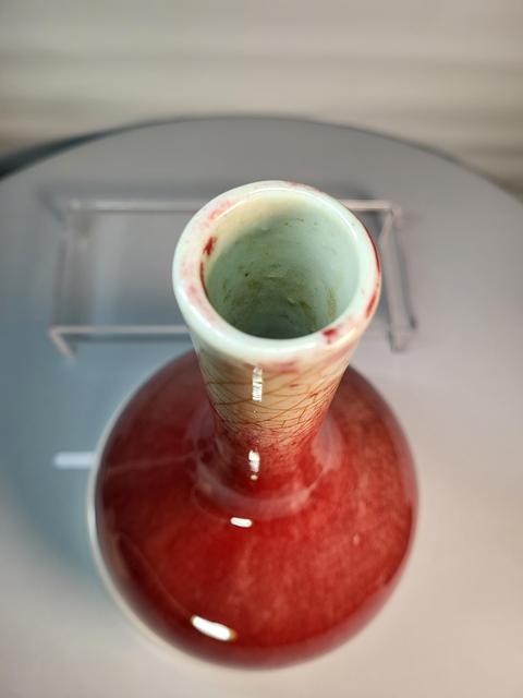 古玩陶瓷郎紅釉膽瓶真品鑒賞圖