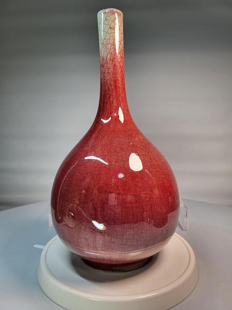古玩陶瓷郎紅釉膽瓶真品鑒賞圖