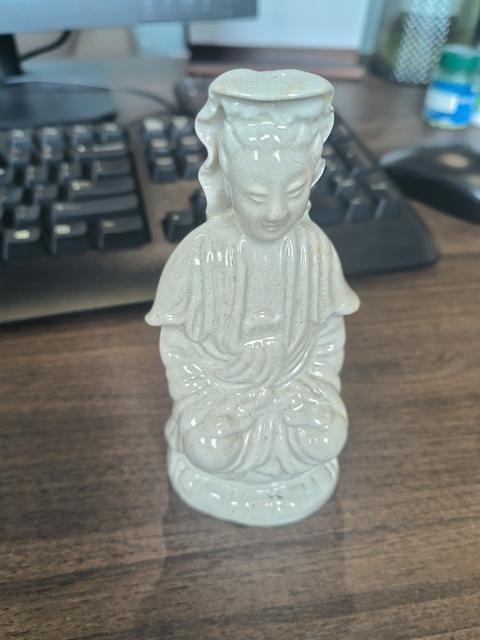 古玩陶瓷德化白瓷觀音菩薩造像真品鑒賞圖