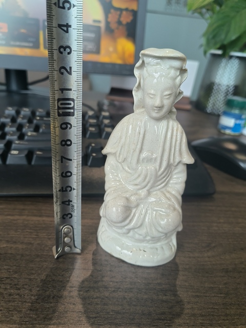 古玩陶瓷德化白瓷觀音菩薩造像真品鑒賞圖