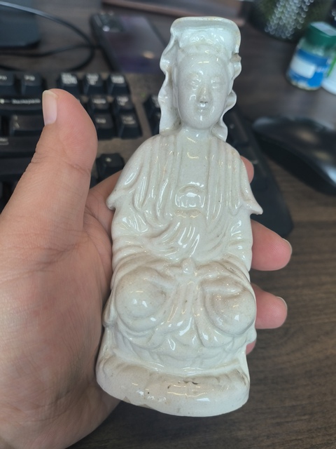 古玩陶瓷德化白瓷觀音菩薩造像真品鑒賞圖