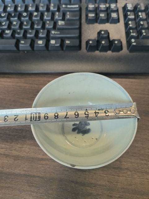 古玩陶瓷青花蘭草紋茶碗真品鑒賞圖