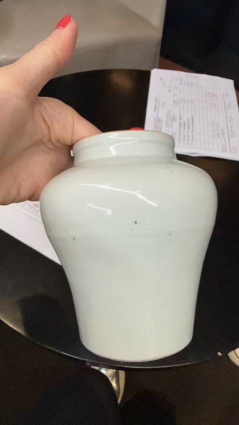 古玩陶瓷甜白釉罐真品鑒賞圖