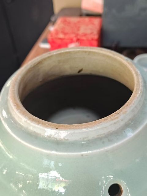 古玩陶瓷豆青釉罐真品鑒賞圖