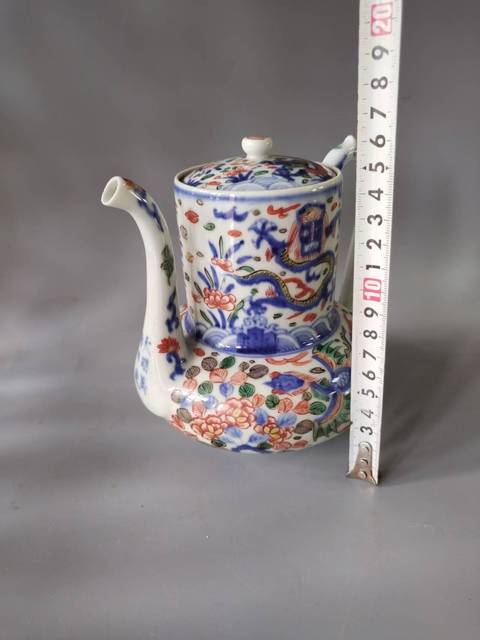 古玩陶瓷民國青花五彩壺真品鑒賞圖