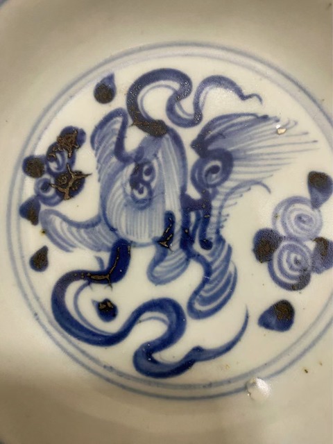 古玩陶瓷青花飄帶繡球獅子紋盤真品鑒賞圖