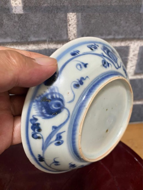古玩陶瓷青花飄帶繡球獅子紋盤真品鑒賞圖