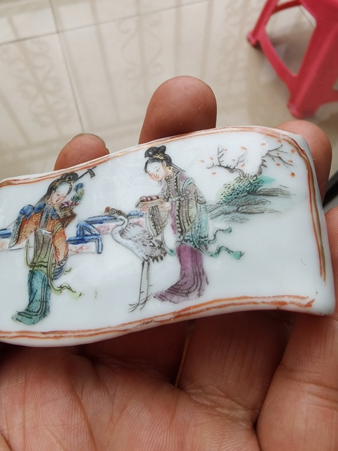 古玩陶瓷粉彩人物紋墨床（后加彩）真品鑒賞圖