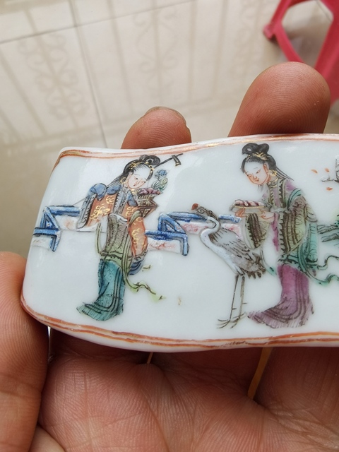 古玩陶瓷粉彩人物紋墨床（后加彩）真品鑒賞圖