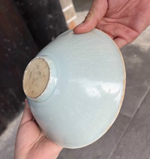 古玩陶瓷疑似接底湖田窯大盞真品鑒賞圖