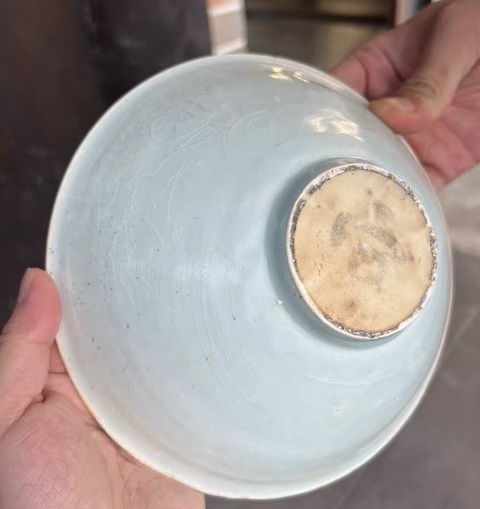 古玩陶瓷疑似接底湖田窯大盞真品鑒賞圖