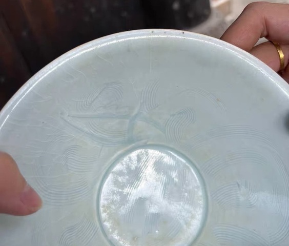 古玩陶瓷疑似接底湖田窯大盞真品鑒賞圖
