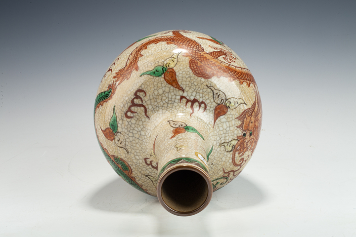 古玩陶瓷清晚·哥釉五彩雙龍戲珠紋天球瓶拍賣(mài)，當(dāng)前價(jià)格4544元