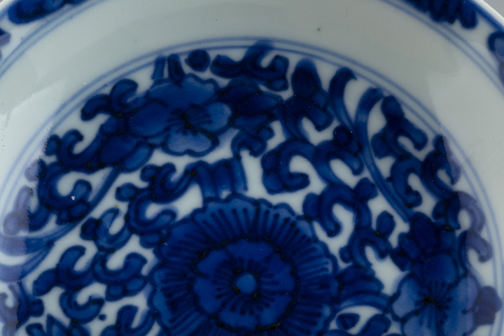 古玩陶瓷清康熙·青花纏枝花卉紋小盤(pán)拍賣(mài),當(dāng)前價(jià)格0元