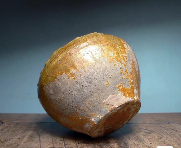 古玩陶瓷黃釉罐真品鑒賞圖