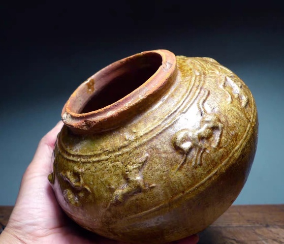 古玩陶瓷黃釉罐真品鑒賞圖
