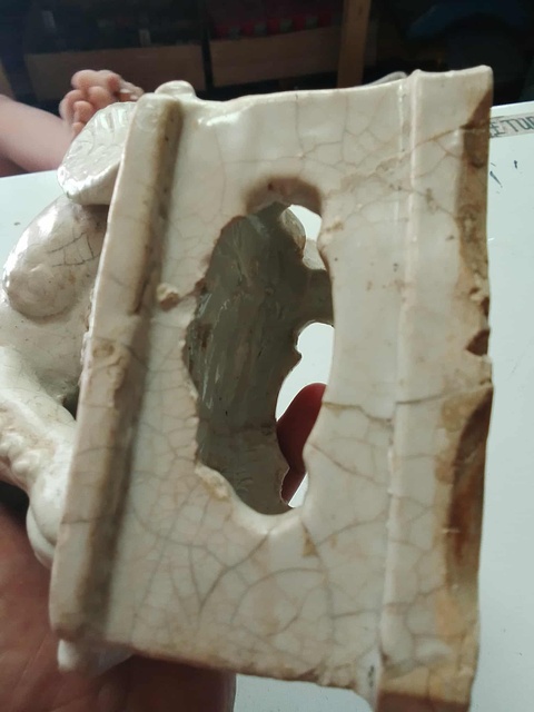 古玩陶瓷獅子塑像真品鑒賞圖