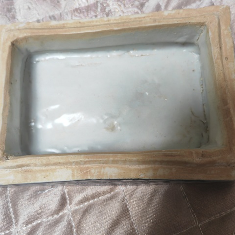 古玩陶瓷青花淡描花卉紋蓋盒真品鑒賞圖