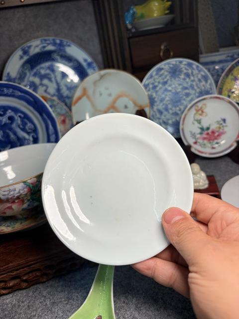 古玩陶瓷民國金地粉彩百花蓋碗真品鑒賞圖