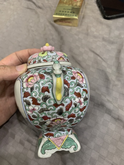 古玩陶瓷粉彩人物罐拍賣,當前價格3000元