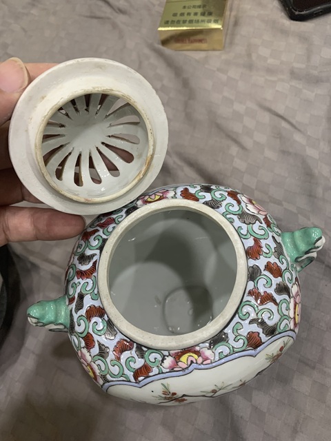 古玩陶瓷粉彩人物罐拍賣,當前價格3000元