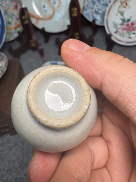 古玩陶瓷清中期哥釉玉壺春瓶真品鑒賞圖