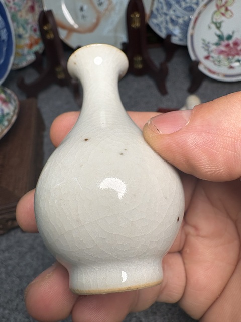 古玩陶瓷清中期哥釉玉壺春瓶真品鑒賞圖