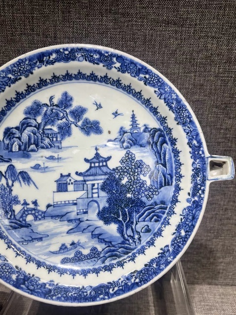 古玩陶瓷青花山水人物盤真品鑒賞圖