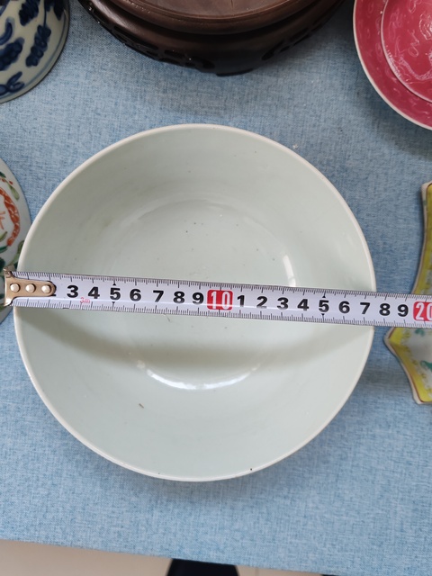 古玩陶瓷青花纏枝花卉紋碗真品鑒賞圖
