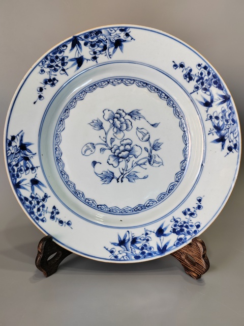 古玩陶瓷康熙青花盤雙犄牡丹富貴圖·全品拍賣,當前價格1650元