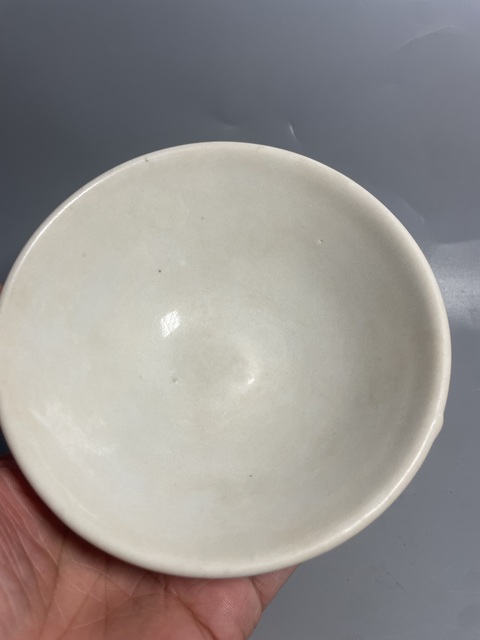 古玩陶瓷邢窯唇口盞真品鑒賞圖