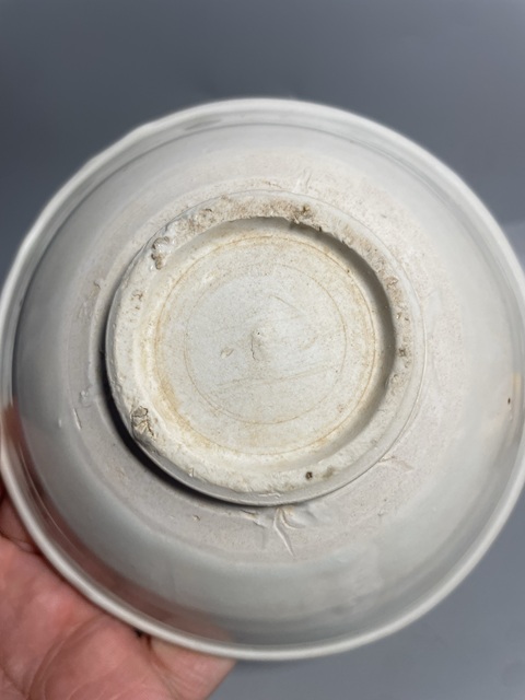 古玩陶瓷邢窯唇口盞真品鑒賞圖