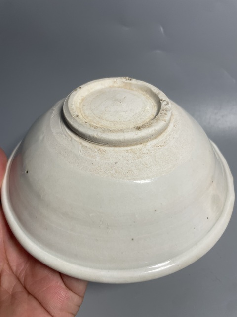 古玩陶瓷邢窯唇口盞真品鑒賞圖