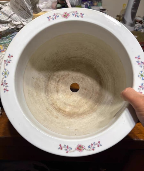 古玩陶瓷仕女紋粉彩花盆真品鑒賞圖