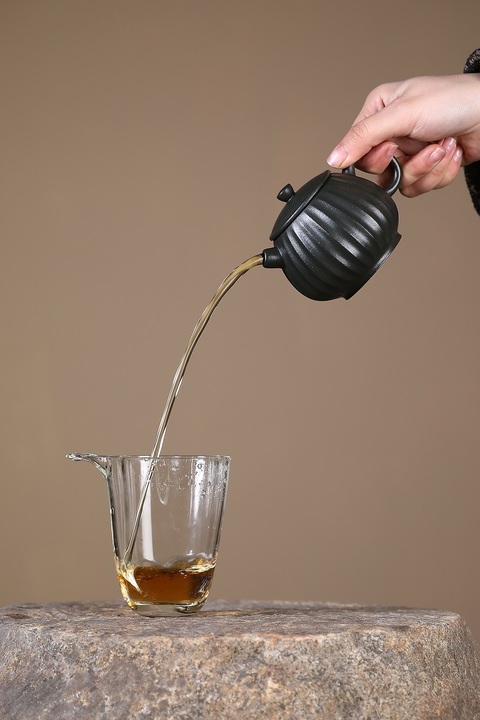 古玩雜項菱瓜壺真品鑒賞圖