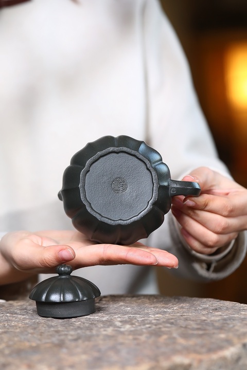 古玩雜項筋紋文旦壺真品鑒賞圖