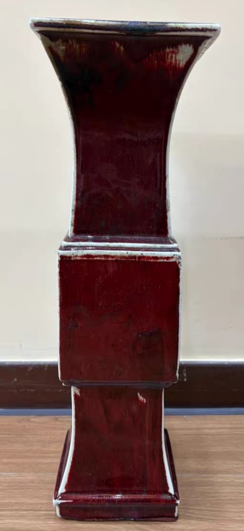 古玩陶瓷窯變紅釉四方撇口花觚真品鑒賞圖