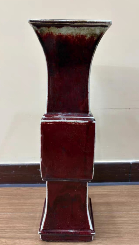 古玩陶瓷窯變紅釉四方撇口花觚真品鑒賞圖