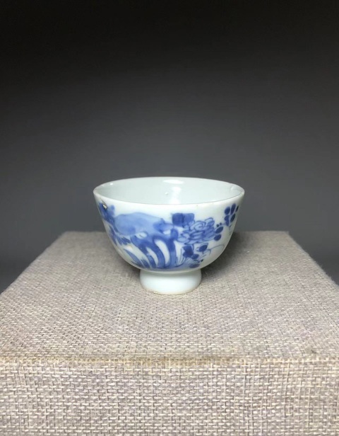 古玩陶瓷清康熙,洞石花紋青花杯拍賣,當前價格2600元